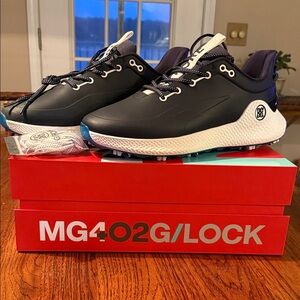 MG4 O2G Kids Shoes - Black and White